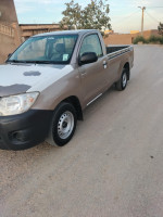 voitures-toyota-hilux-2010-relizane-algerie