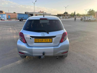 voitures-toyota-yaris-2012-aflou-laghouat-algerie