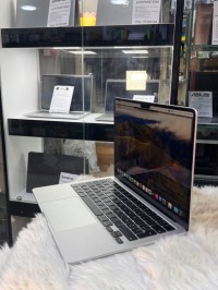 كمبيوتر-محمول-macbook-air-2022-الجزائر-وسط