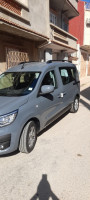 automobiles-renault-express-2023-tout-option-es-senia-oran-algerie