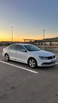 سيارات-volkswagen-jetta-2015-trendline-البويرة-الجزائر