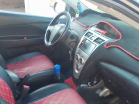 voitures-toyota-yaris-sedan-2008-algerie