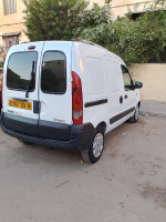 voitures-renault-kangoo-2004-les-eucalyptus-alger-algerie