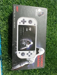 Console de jeux portable m17