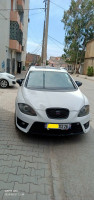 voitures-seat-leon-2012-medea-algerie