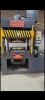 industrie-fabrication-presse-hydraulique-300-tonnes-table-130110-made-in-turkey-bouarfa-blida-algerie