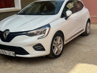 moyenne-berline-renault-clio-5-2021-business-said-hamdine-alger-algerie