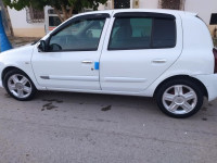 mini-citadine-renault-clio-campus-2014-bye-beni-bechir-skikda-algerie