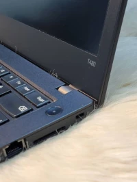 Laptop LENOVO