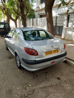 voitures-peugeot-206-sedan-2010-algerie