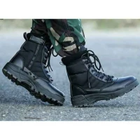 Godasse Bettro (noir) 43/44 فقط