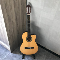 instruments-a-cordes-guitare-acoustique-zeralda-alger-algerie