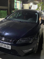 moyenne-berline-seat-leon-2014-bejaia-algerie