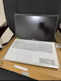 Acer aspire 1 cacheté France 