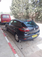 moyenne-berline-renault-megane-3-2010-dynamique-bouira-algerie