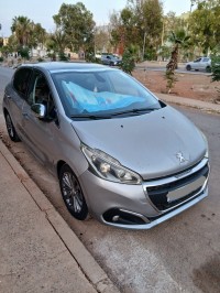 سيارات-peugeot-208-2015-allure-facelift-وهران-الجزائر