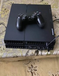 أجهزة-ألعاب-الفيديو-ps4-slim-برج-الكيفان-الجزائر