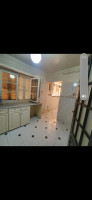 appartement-location-f4-alger-said-hamdine-algerie