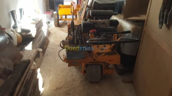 Compacteur a main sp24 location