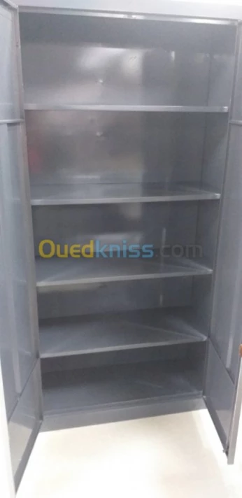 Armoire métaliqu local