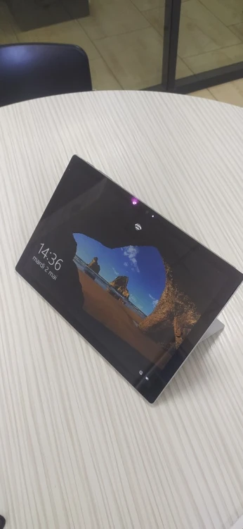 Surface Windows PRO 5