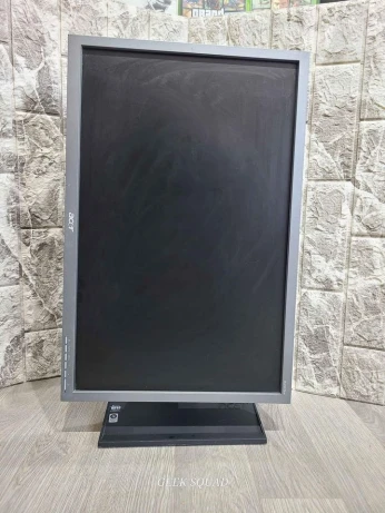 2 screen acer 29 pouce routatif (VGA)
