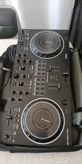 Pioneer ddj rev1