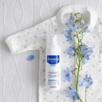 MUSTELA SHAMPOOING MOUSSE NOURRISSANT- BEBE