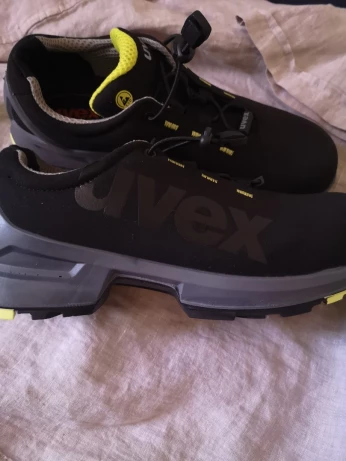 Chaussure de travail et de securite