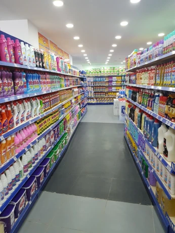 RAYONNAGE POUR SUPERETTE