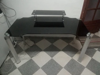 BUREAU EN VERRE