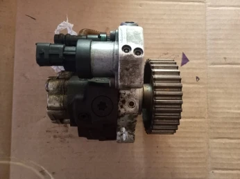 POMPE HP INJECTEUR RENAULT 1-9 DCI
