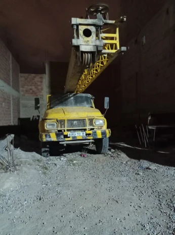 TADANO رافعة 1972