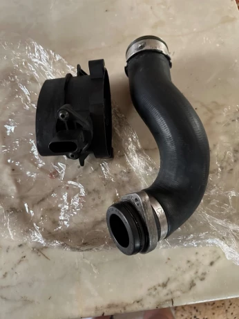 Durite turbo - débitmètre BMW 118d et 318d