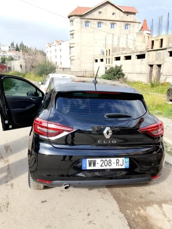 Renault clio 5 2022 evolution
