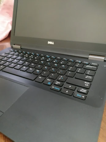 Dell Latitude 7270