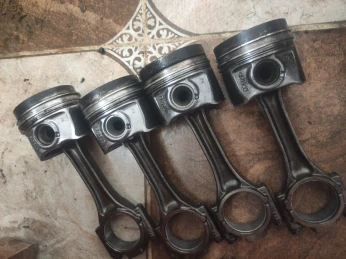 Vibrequin et piston 1.6 tdi