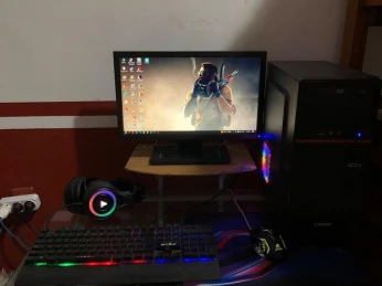 desktop computer