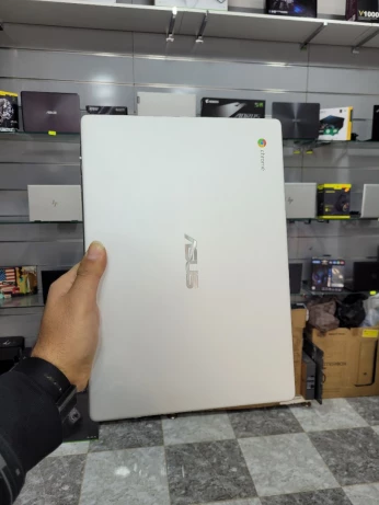 Asus ChromeBook c423n 14" Celeron 8go 64go Ssd