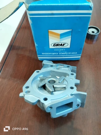 Pompe à eau Renault clio
