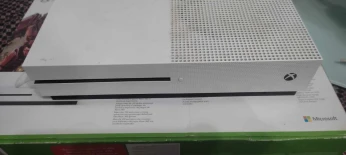 xbox one s 500gb + game pass 3 mois +fifa 2023+13 لعبة