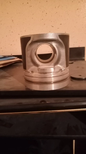 Piston Deutz bomag 219