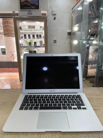 MacBook Air 2017 /i5/8G/256SSD/13.3