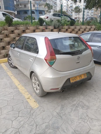 MG 3 2015