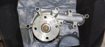 Pompe à eau Isuzu