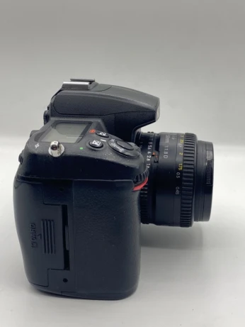 Nikon D7000 + 50mm 1.8D