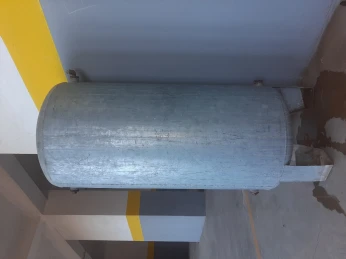 Citerne galvanisée trouée