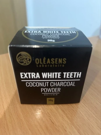 EXTRA WHITE TEETH