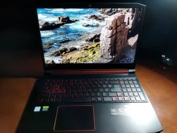 ACER NITRO 5, Intel(R) Core(TM) i7-9750H, RTX 2060
