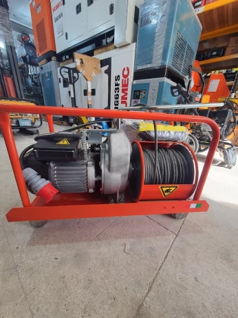 Monte charge 1800kg